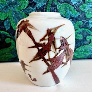 Vintage Lego Fine Quality Porcelain Japan Vase - Excellent Condition